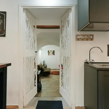 La Casa Di Romeo Al Vomero * 나폴리