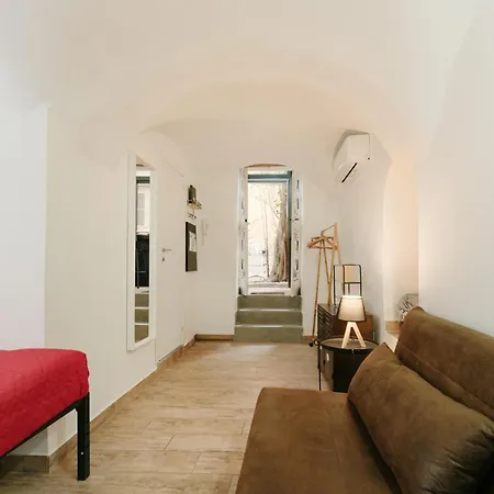 La Casa Di Romeo Al Vomero 나폴리